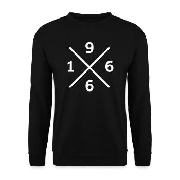 1966 Fußball Fan Berlin Hoodie, Shirt, Socken - Unisex Pullover - Schwarz - Vorne - Alina (178cm) & Michal (187cm)