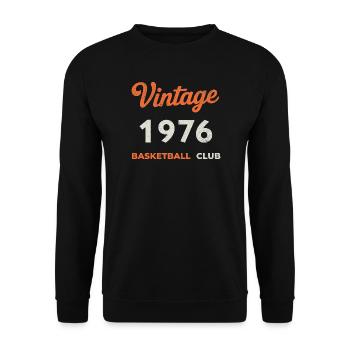 Vintage 1976 – Basketball Club Retro Birth Year - Unisex Sweatshirt - black - Front - Alina (178cm) & Michal (187cm)