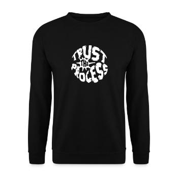 Trust the Process Logo Sportler Motivation Emblem - Unisex Pullover - Schwarz - Vorne - Alina (178cm) & Michal (187cm)