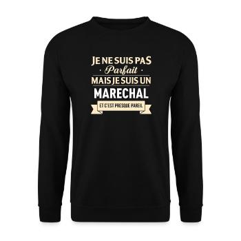 Je Ne Suis Pas Parfait Mais Je Suis Un Marechal... - Sweat-shirt Unisexe - noir - Devant - Alina (178cm) & Michal (187cm)