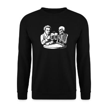 Soren Kierkegaard trinkt Bier mit Skelett - Unisex Pullover - Schwarz - Vorne - Alina (178cm) & Michal (187cm)