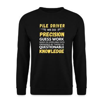 Tapis à pieux Nous faisons du travail de précision avec des devinettes - Sweat-shirt Unisexe - noir - Devant - Alina (178cm) & Michal (187cm)