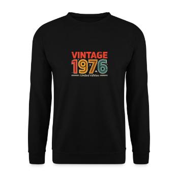 Vintage 1976 Limited Edition - Unisex Sweatshirt - black - Front - Alina (178cm) & Michal (187cm)