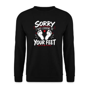 Sorry, ich habe auf deine Füße geschaut. Komischer Fußfetisch. - Unisex Pullover - Schwarz - Vorne - Alina (178cm) & Michal (187cm)