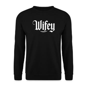 Wifey Schriftzug Braut Hochzeit Geschenkidee - Unisex Pullover - Schwarz - Vorne - Alina (178cm) & Michal (187cm)