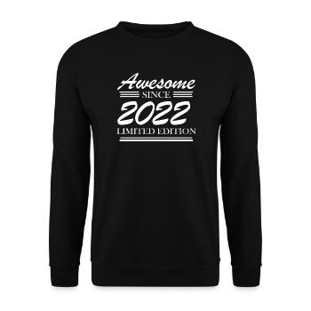 2022 - Jahrgang 2022 - Fantastisch seit 2022 - Unisex Pullover - Schwarz - Vorne - Alina (178cm) & Michal (187cm)