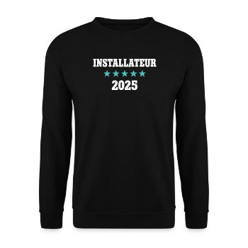 Installateur Stage Principal Examen d’Apprentissage 2025 - Sweat-shirt Unisexe - noir - Devant - Alina (178cm) & Michal (187cm)