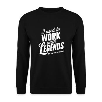 Ich habe früher mit den Legenden Retirment Present Cowo gearbeitet - Unisex Pullover - Schwarz - Vorne - Alina (178cm) & Michal (187cm)