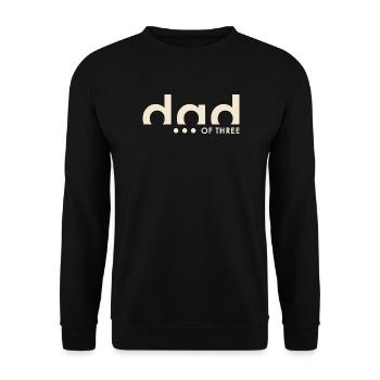 Dad of Three – Papa von drei Kindern - Unisex Pullover - Schwarz - Vorne - Alina (178cm) & Michal (187cm)