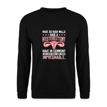 Hysterektomie Hysterektomie - Unisex Pullover - Schwarz - Vorne - Alina (178cm) & Michal (187cm)