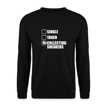 Sneakers - Unisex Sweatshirt - black - Front - Alina (178cm) & Michal (187cm)