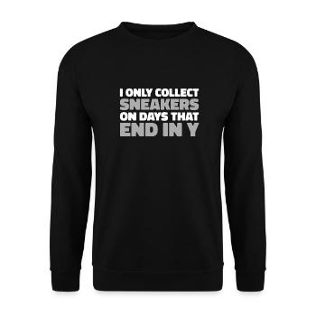 Sneakers - Unisex Sweatshirt - black - Front - Alina (178cm) & Michal (187cm)