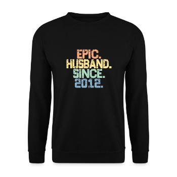 Epischer Ehemann seit 2012 - 11. Jahrestag für Männer - Unisex Pullover - Schwarz - Vorne - Alina (178cm) & Michal (187cm)