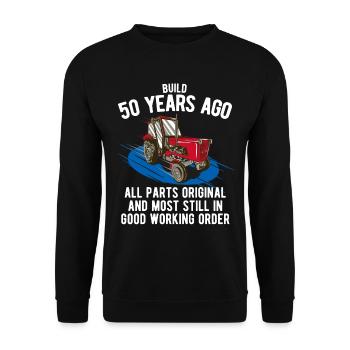 Construit il y a 50 ans - 50e anniversaire de Farmer - Sweat-shirt Unisexe - noir - Devant - Alina (178cm) & Michal (187cm)