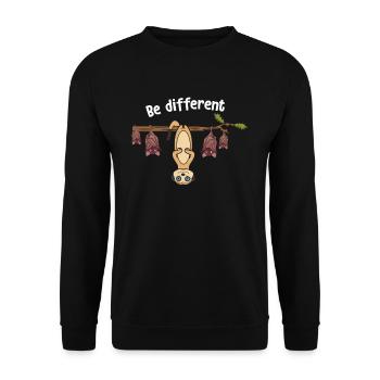 Be Different Erdmännchen Fledermaus - Unisex Pullover - Schwarz - Vorne - Alina (178cm) & Michal (187cm)