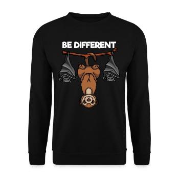 Be Different Erdmännchen und Fledermäuse - Unisex Pullover - Schwarz - Vorne - Alina (178cm) & Michal (187cm)