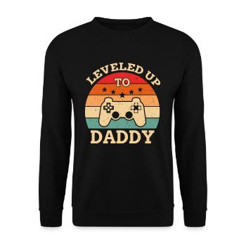 Level Up To Daddy Werdender Papa - Unisex Pullover - Schwarz - Vorne - Alina (178cm) & Michal (187cm)