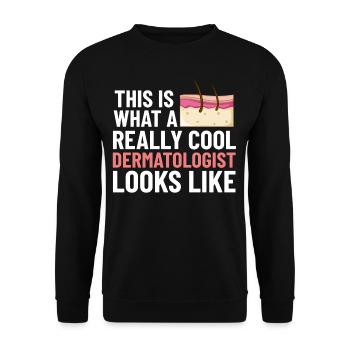 Dermatologie Hautpflege Haut Medizin Erkrankung - Unisex Pullover - Schwarz - Vorne - Alina (178cm) & Michal (187cm)