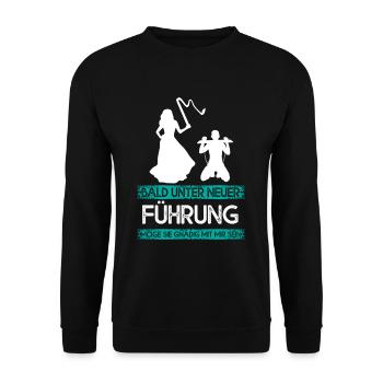Bald unter neuer Führung - Unisex Pullover - Schwarz - Vorne - Alina (178cm) & Michal (187cm)