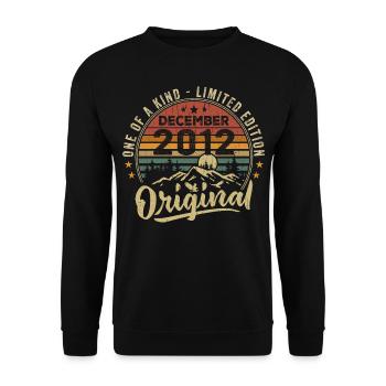 December 2012 Retro Vintage Birthday Gift - Unisex Sweatshirt - black - Front - Alina (178cm) & Michal (187cm)