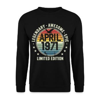 Limited Edition April 1971 - Vintage Design 1971 - Unisex Sweatshirt - black - Front - Alina (178cm) & Michal (187cm)