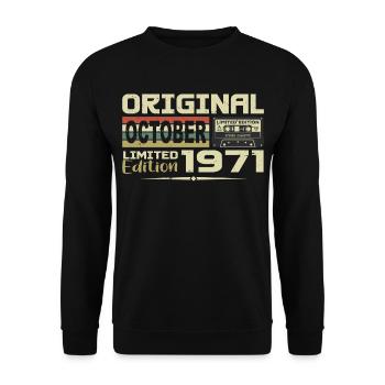 Birthday October 1971 Original | October 1971 - Unisex Sweatshirt - black - Front - Alina (178cm) & Michal (187cm)