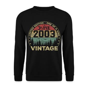Gift June 2003 Birthday June 2003 June 2003 - Unisex Sweatshirt - black - Front - Alina (178cm) & Michal (187cm)