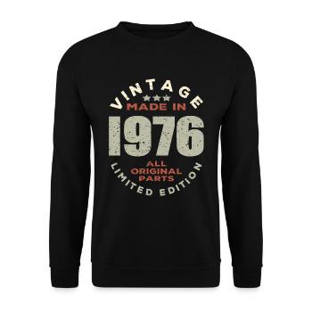 Vintage 1976 - Unisex Sweatshirt - black - Front - Alina (178cm) & Michal (187cm)