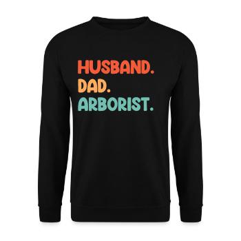 Ehemann. Papa. Baumpfleger. Papa Holzfäller - Unisex Pullover - Schwarz - Vorne - Alina (178cm) & Michal (187cm)