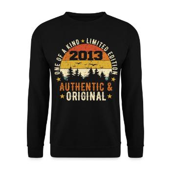 Original 2013 Geburtstagsgeschenk 2013 authentisch - Unisex Pullover - Schwarz - Vorne - Alina (178cm) & Michal (187cm)
