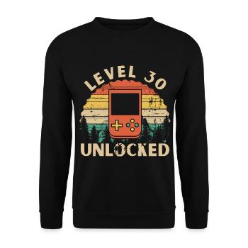 Level 30 freigeschaltet - Unisex Pullover - Schwarz - Vorne - Alina (178cm) & Michal (187cm)
