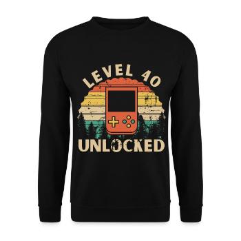 Level 40 freigeschaltet - Unisex Pullover - Schwarz - Vorne - Alina (178cm) & Michal (187cm)