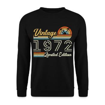 53 Years Birthday | Vintage 1972 Gift 1972 - Unisex Sweatshirt - black - Front - Alina (178cm) & Michal (187cm)