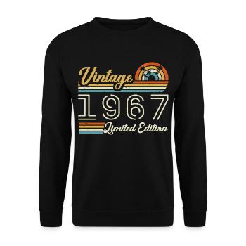 Anniversaire 58 Ans | Millésime 1967 Cadeau 1967 - Sweat-shirt Unisexe - noir - Devant - Alina (178cm) & Michal (187cm)