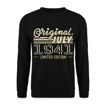 July 1941 Original Birthday Gift 1941 - Unisex Sweatshirt - black - Front - Alina (178cm) & Michal (187cm)
