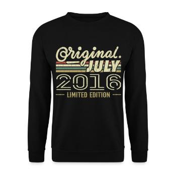 Juli 2016 Original Geburtstagsgeschenk 2016 - Unisex Pullover - Schwarz - Vorne - Alina (178cm) & Michal (187cm)