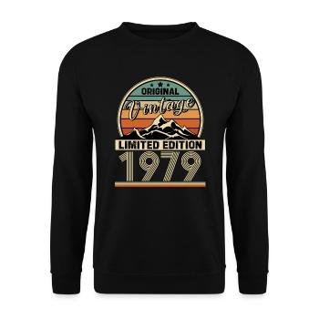 1979 - Unisex Pullover - Schwarz - Vorne - Alina (178cm) & Michal (187cm)