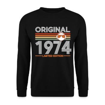 1974 - Unisex Sweatshirt - black - Front - Alina (178cm) & Michal (187cm)