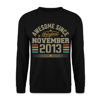 November 2013 Geburtstagsgeschenk | November 2013 - Unisex Pullover - Schwarz - Vorne - Alina (178cm) & Michal (187cm)