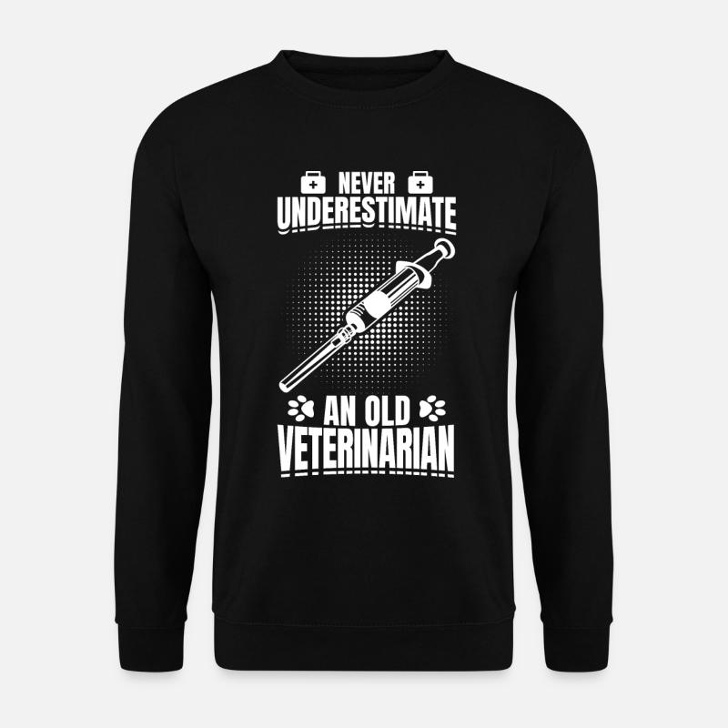 Never Underestimate An Old Veterinarian - Unisex Sweatshirt - black