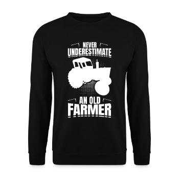 Never underestimate an old farmer - Unisex Sweatshirt - black - Front - Alina (178cm) & Michal (187cm)