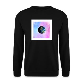Erde in Pastellgalaxie - Unisex Pullover - Schwarz - Vorne - Alina (178cm) & Michal (187cm)