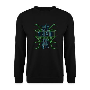 Birthday 1970 Gaming Limited Edition Gamer - Unisex Sweatshirt - black - Front - Alina (178cm) & Michal (187cm)