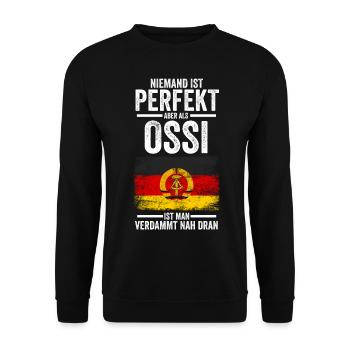 Ostdeutschland Ossi Deutschland DDR - Unisex Pullover - Schwarz - Vorne - Alina (178cm) & Michal (187cm)