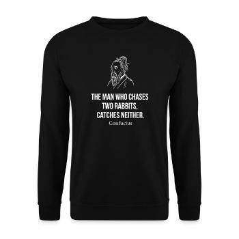 Konfuzius-Zitat zu Zwei Kaninchen - Unisex Pullover - Schwarz - Vorne - Alina (178cm) & Michal (187cm)