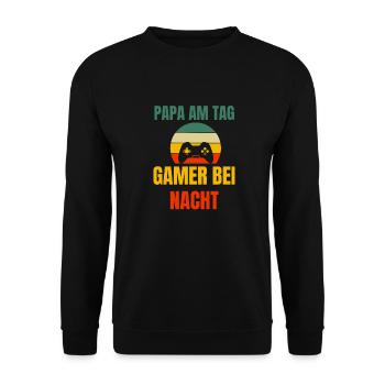 Papa Am Tag Gamer Bei Nacht Vatertag Retro Gaming - Unisex Pullover - Schwarz - Vorne - Alina (178cm) & Michal (187cm)