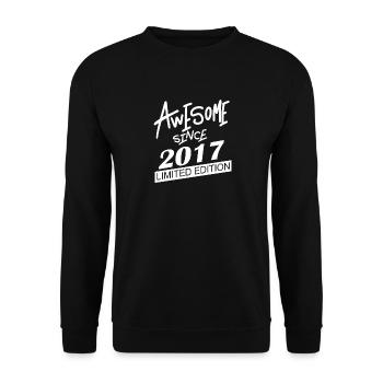 2017 - Vintage 2017 - Fantastic since 2017 - Unisex Sweatshirt - black - Front - Alina (178cm) & Michal (187cm)