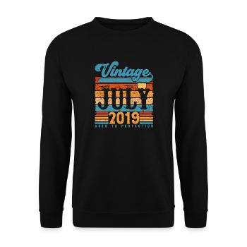 Juli 2019, Juli 2019 Geburtstagsgeschenk. - Unisex Pullover - Schwarz - Vorne - Alina (178cm) & Michal (187cm)