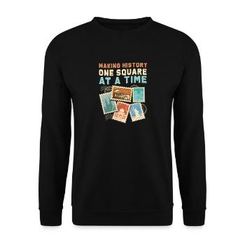 Timbres Philatéliste Collection de Timbres - Sweat-shirt Unisexe - noir - Devant - Alina (178cm) & Michal (187cm)