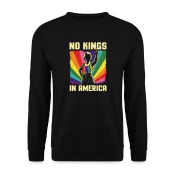 No Kings In America Patriotic LGBTQ Liberty - Unisex Sweatshirt - black - Front - Alina (178cm) & Michal (187cm)